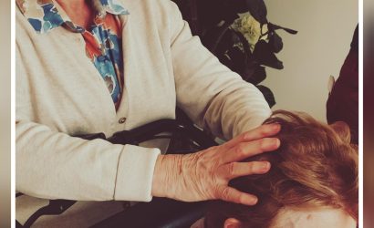 Les bienfaits : Le massage bien être ou massage relaxant californien permet de lutter efficacement contre le stress, dénouer les tensions physiques et nerveuses, il est parfaitement adapté à nos modes de vies occidentaux, pollution, stress, hyperactivité… Il engendre une relaxation physique et psychologique profonde, apaise et détend à tous les niveaux, il agit aussi sur l’émotionnel.